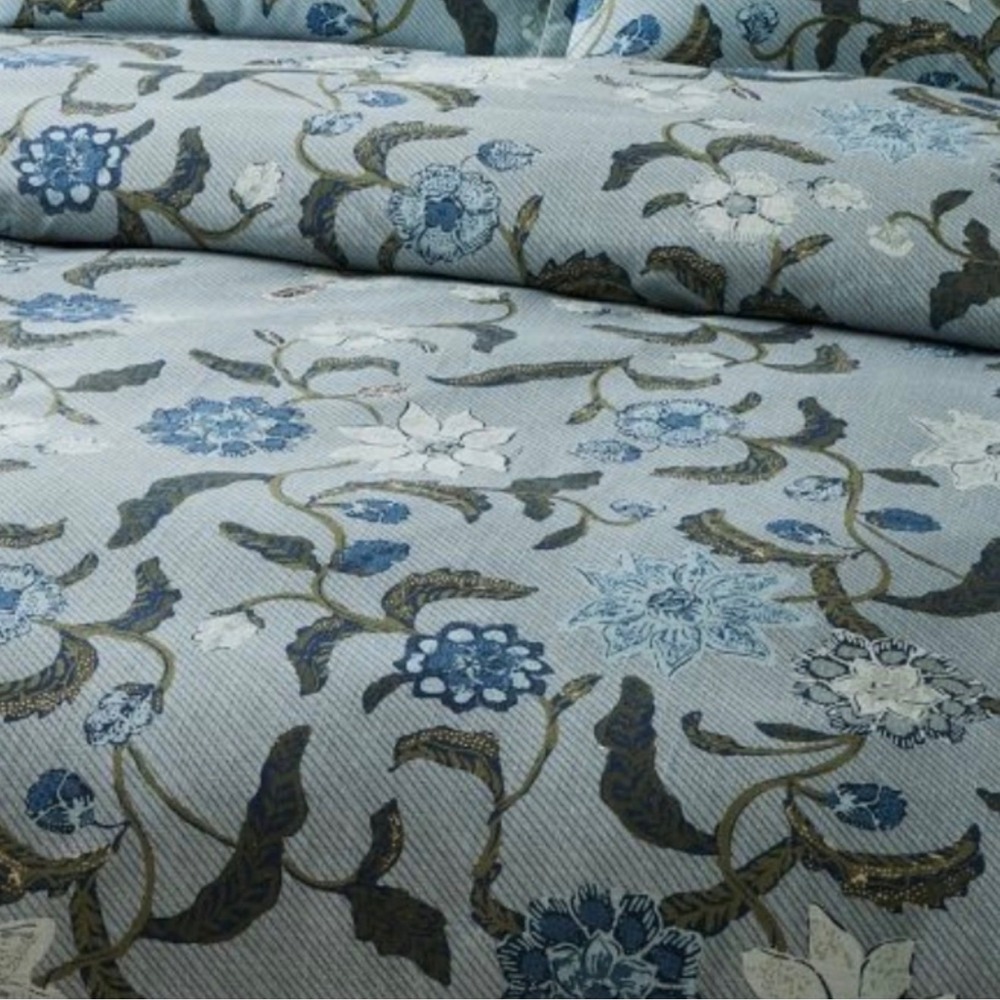 West Elm Botanical Duvet Cover in Blue and Gray - Picture 4 of 11